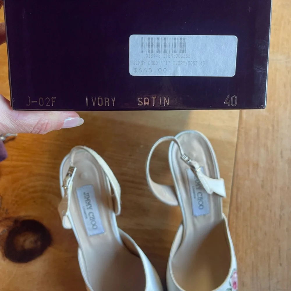 Jimmy Choo Vintage White Floral Women's Wedding Shoes - Picture 12 of 16